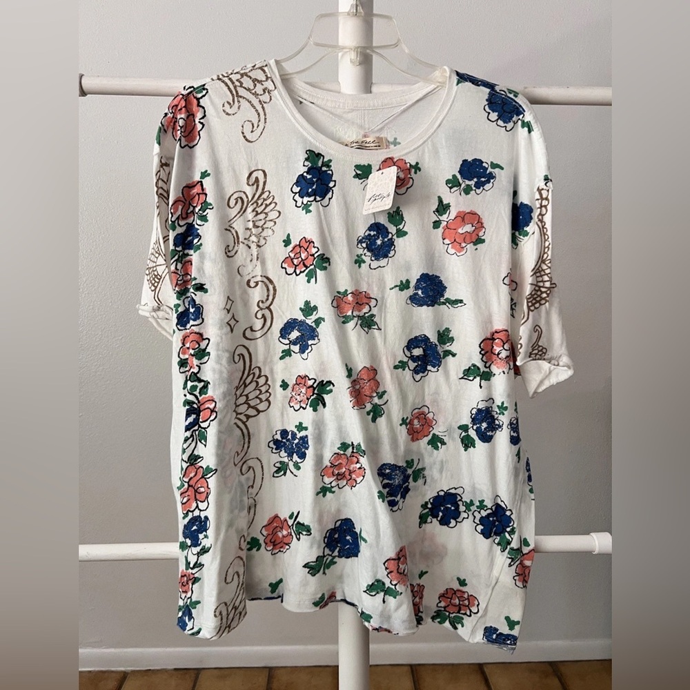 NWT Free People We the Free Nina Boheme Floral Printed T-Shirt SOLD OUT!!